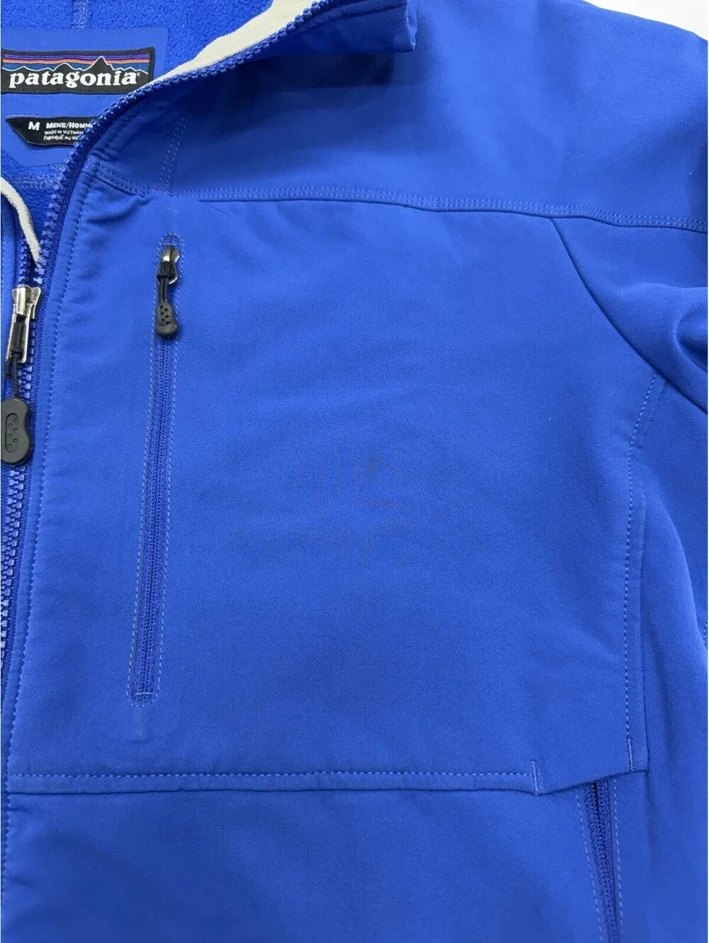 Vintage Patagonia Men's Blue Softshell Jacket Med Zipped Pockets Lightwt *Flaws